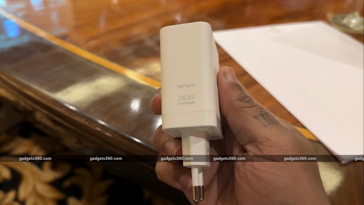 Realme GT 3 240W Adaptor Realme GT 3 240W Power Adaptor