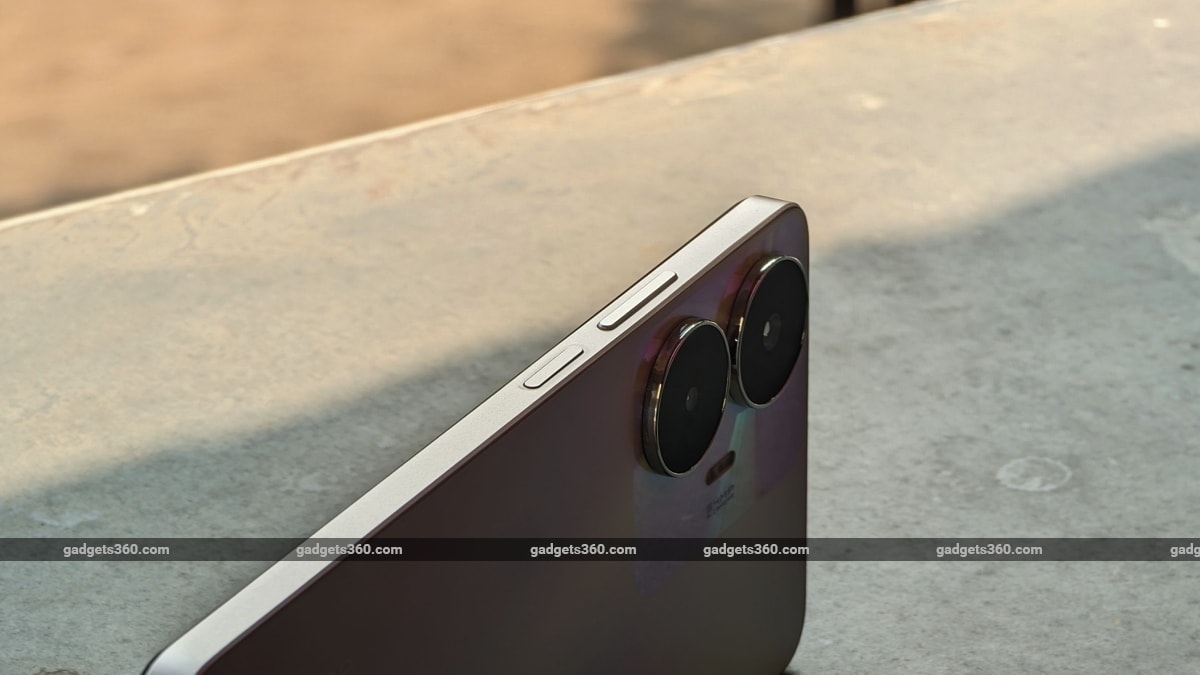 Realme C55 review side design ndtv RealmeC55  Realme