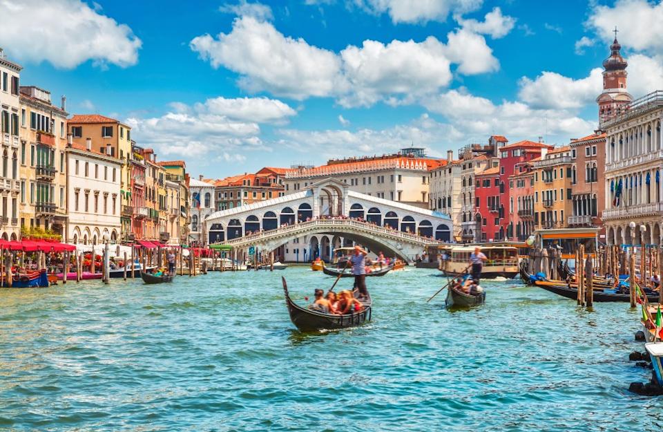 New measures are part of a larger crackdown as Venice struggles with overtourism. Yasonya – stock.adobe.com
